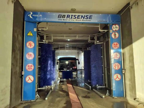 16081008621131438DAA.jpg 2.jpg